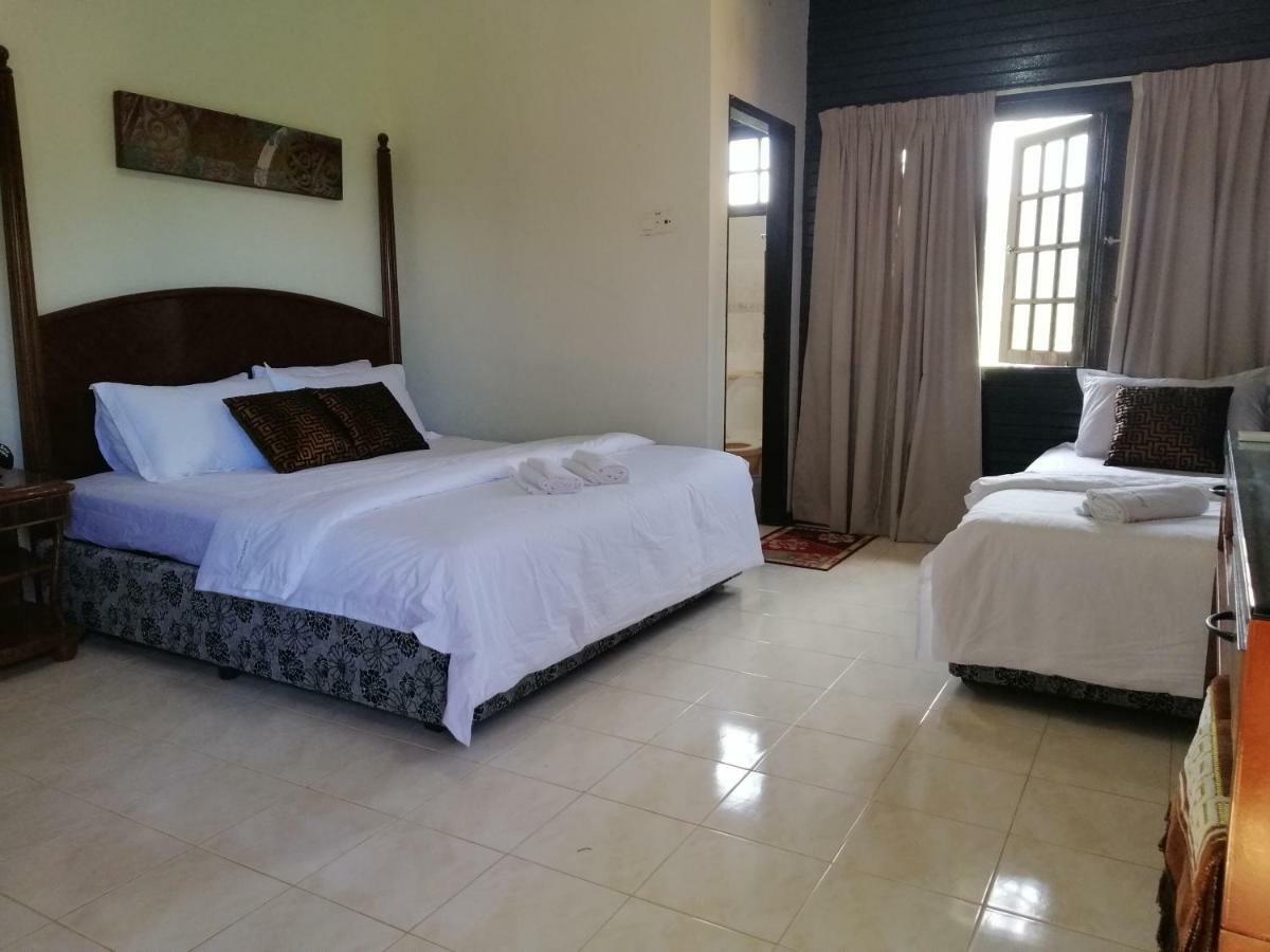 Asiacamp Taman Negara Resort Куала Тахан Екстериор снимка