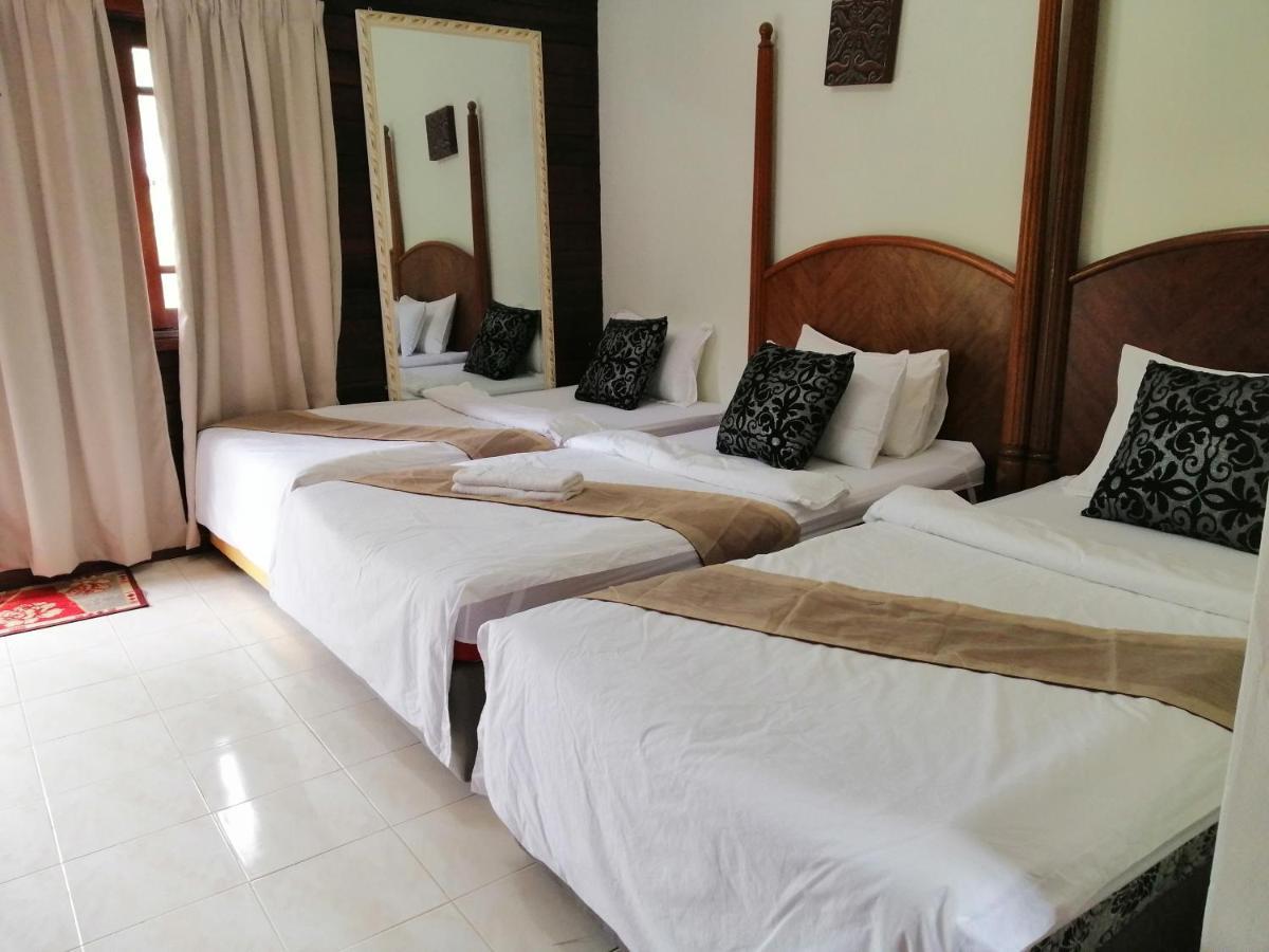 Asiacamp Taman Negara Resort Куала Тахан Екстериор снимка
