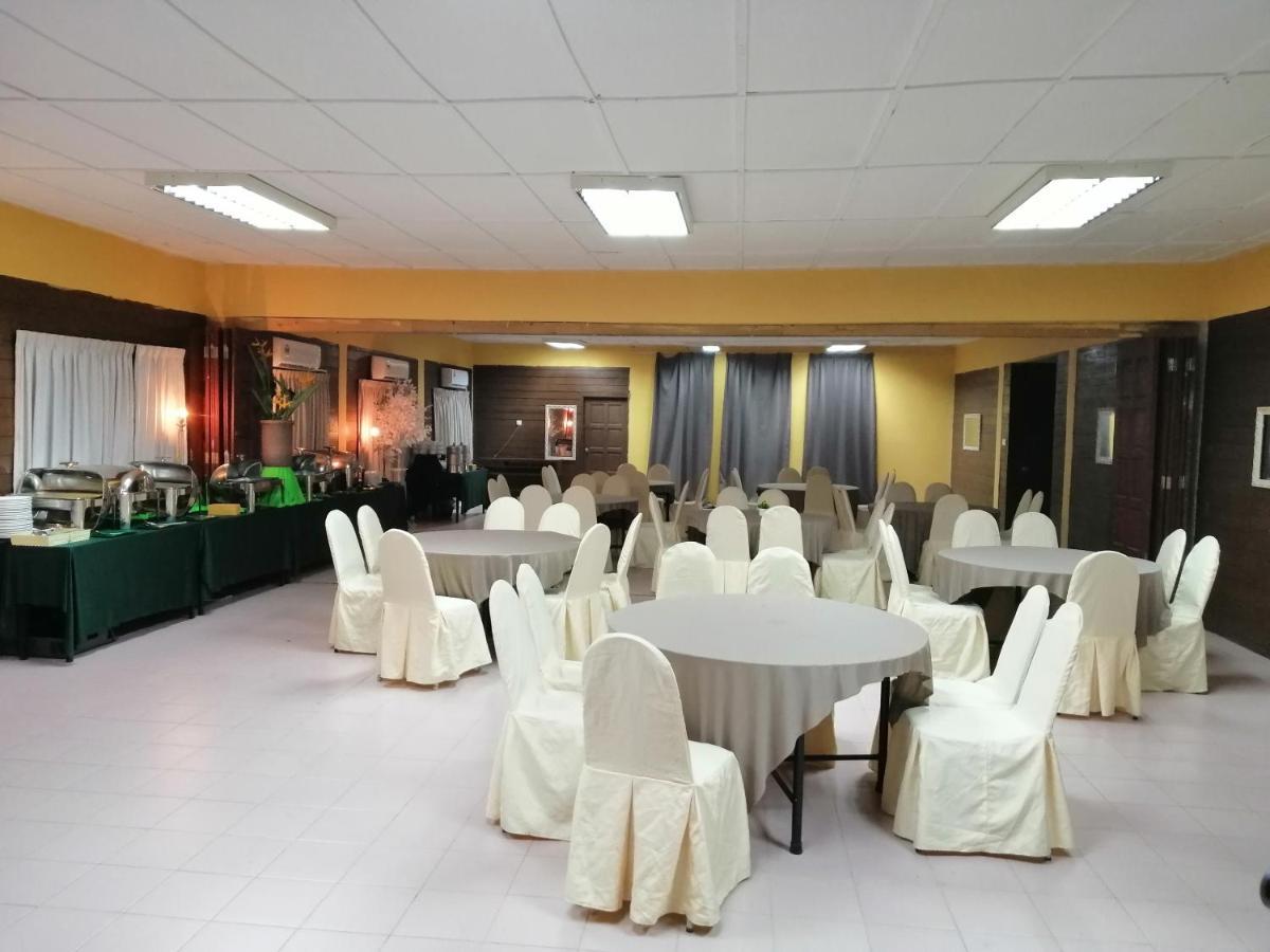 Asiacamp Taman Negara Resort Куала Тахан Екстериор снимка